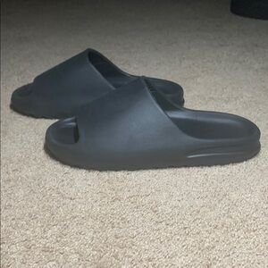 “Almost” Yeezy Slides